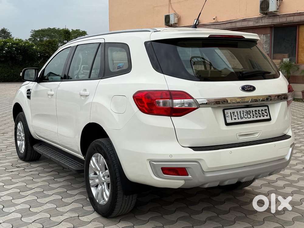 Ford Endeavour 2.2 Trend At 4x2, 2016, Diesel