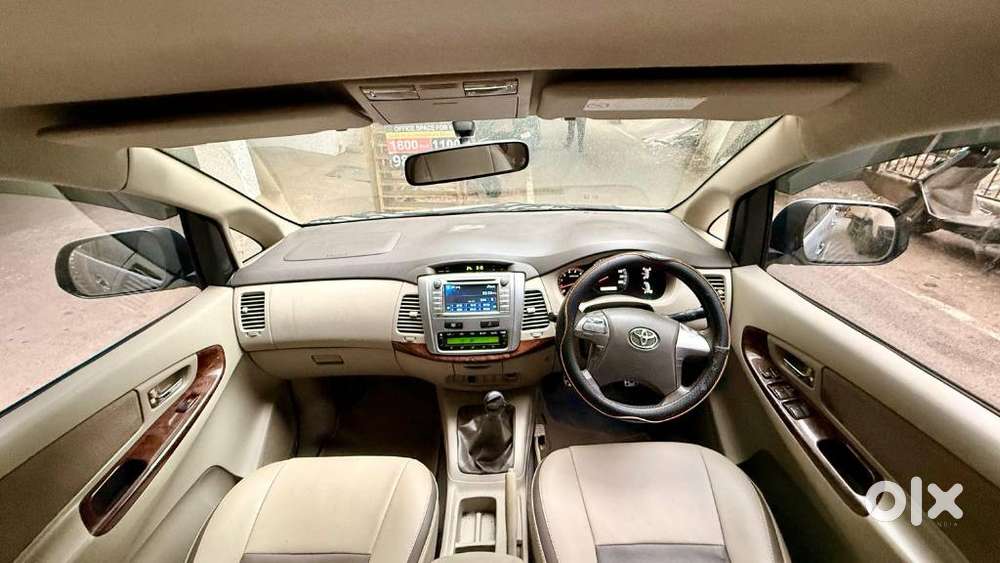 Toyota Innova 2.5 V 8 Str, 2013, Diesel