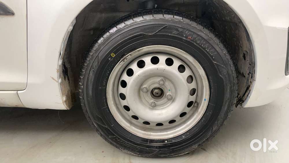 Maruti Suzuki Swift 1.2 Lxi (o), 2017, Petrol