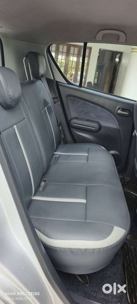 Maruti Suzuki Ritz Vxi, 2012, Petrol