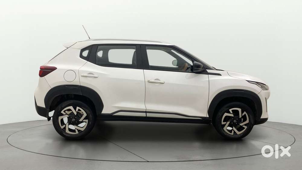 Nissan Magnite 1.0 Xv Executive, 2022, Petrol