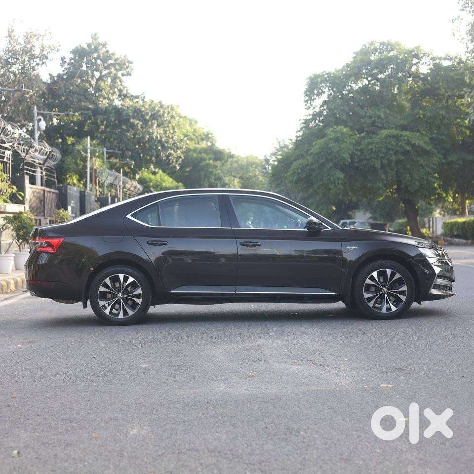 Skoda Superb 2.0 L&k Tsi At, 2021, Petrol