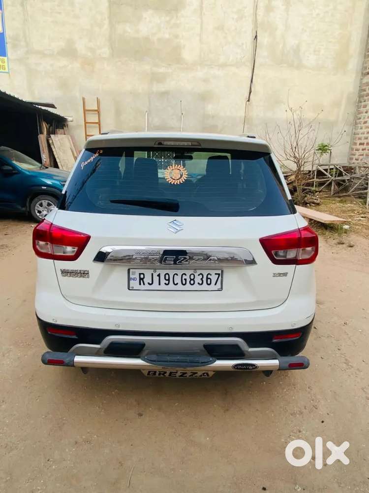 Maruti Suzuki Brezza 2017 Diesel 75000 Km Driven