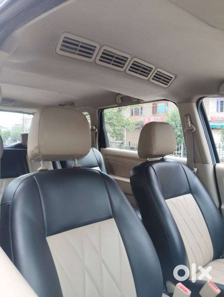 Maruti Suzuki Ertiga Lxi, 2012, Petrol