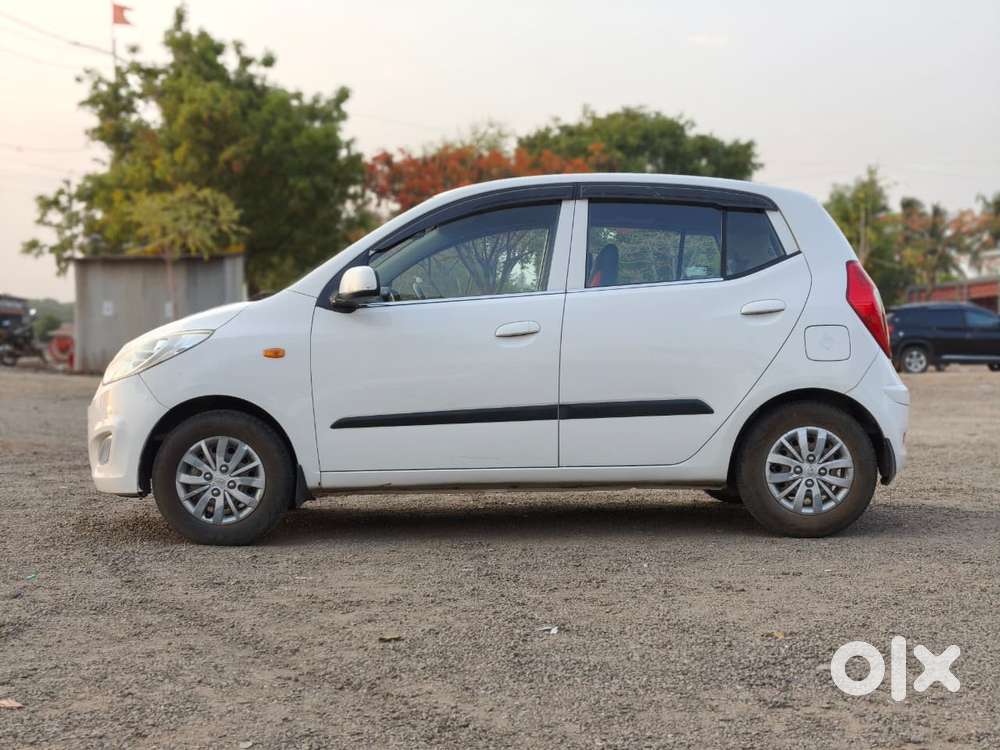 Hyundai I10 Sportz, 2014, Petrol