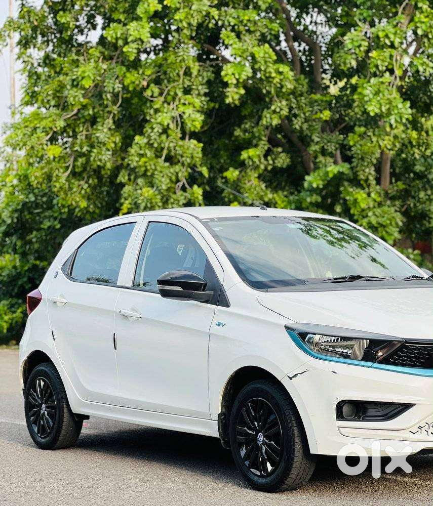 Tata Tiago EV XT LR, 2023, Electric - Photo 2
