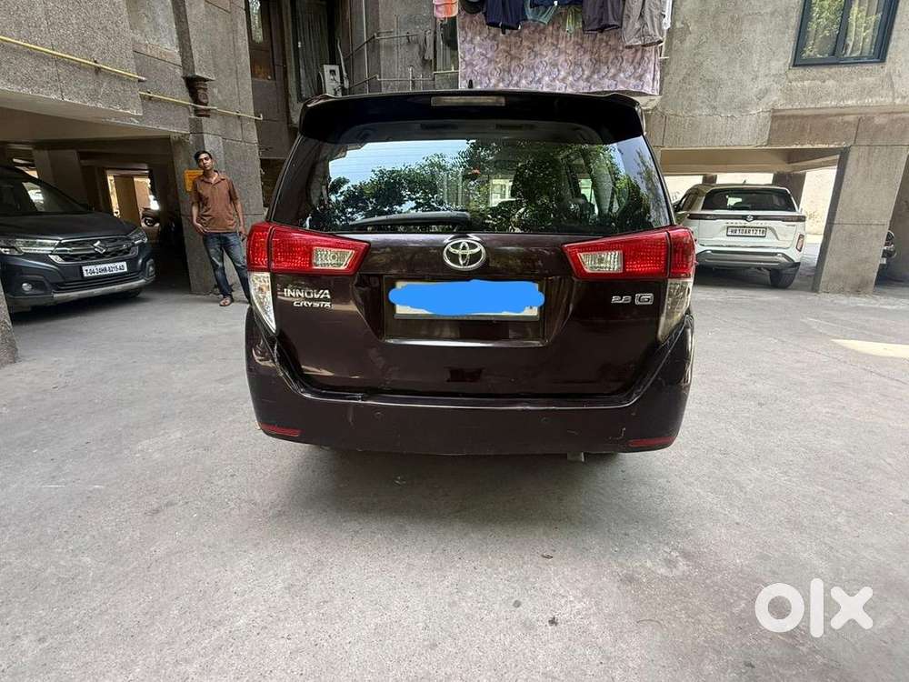 Toyota Innova Crysta 2017 Diesel 118000 Km Driven