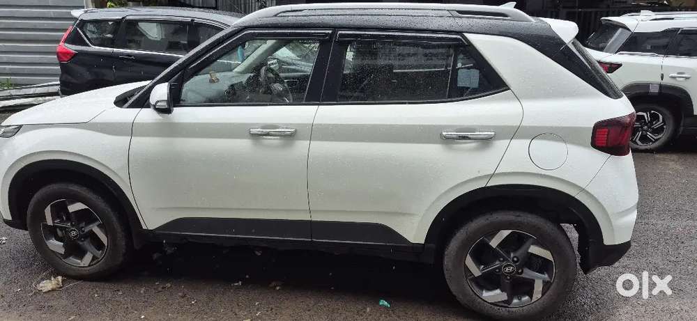 Hyundai Venue 2020 Diesel Well Maintained