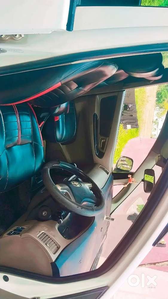 Toyota Innova 2016 Diesel Well Maintained
