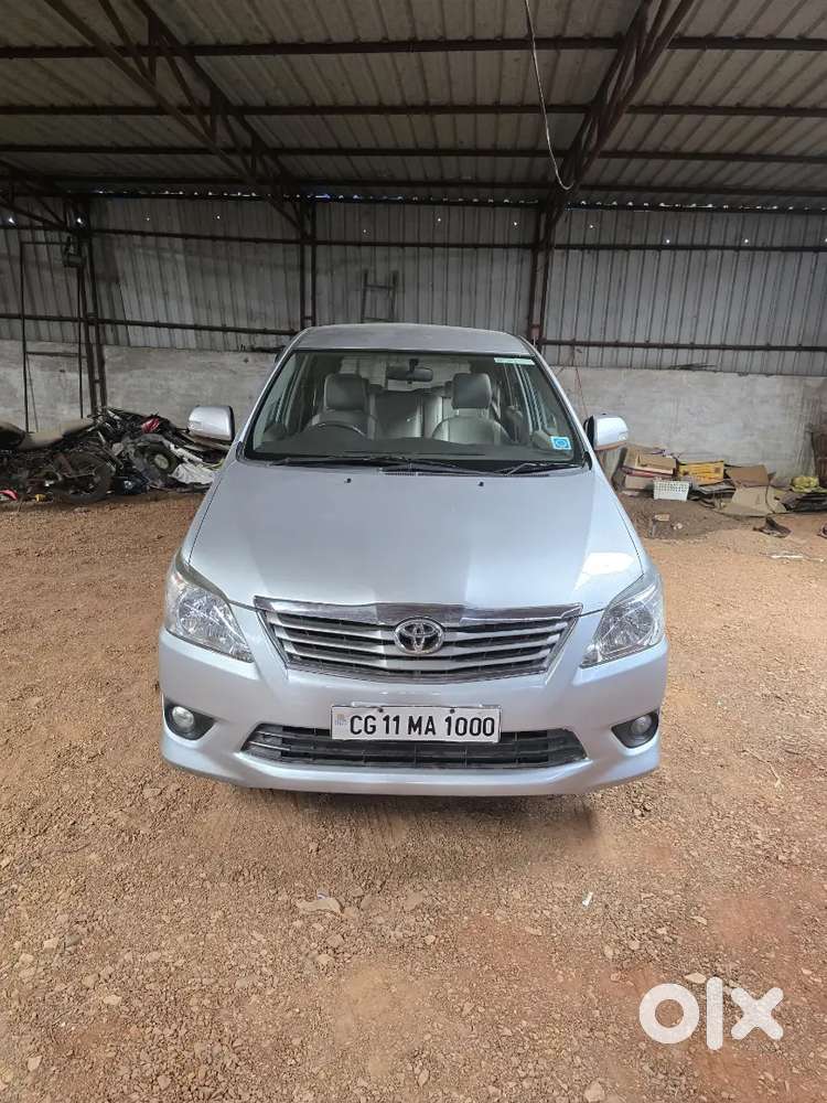 Toyota Innova 2013 Diesel Well Maintained