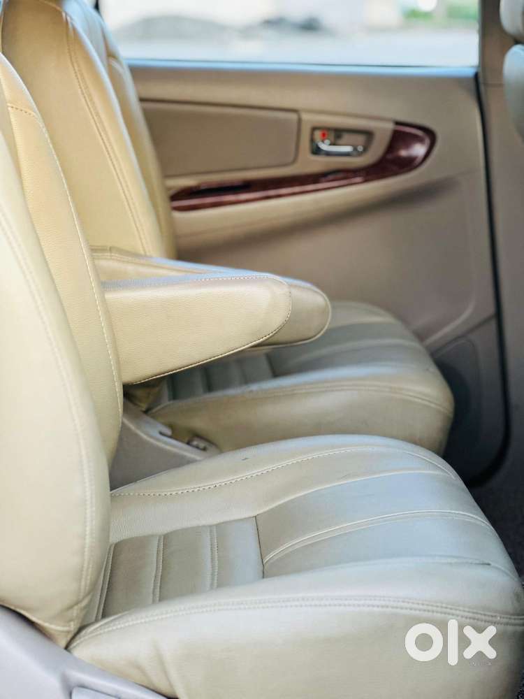 Toyota Innova 2.5 V 7 Str, 2008, Diesel