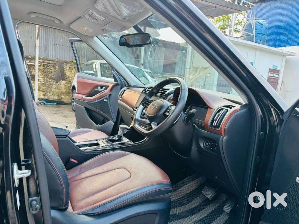 Hyundai Alcazar 2.0 Signature (o) Petrol At 6 Str, 2021, Petrol