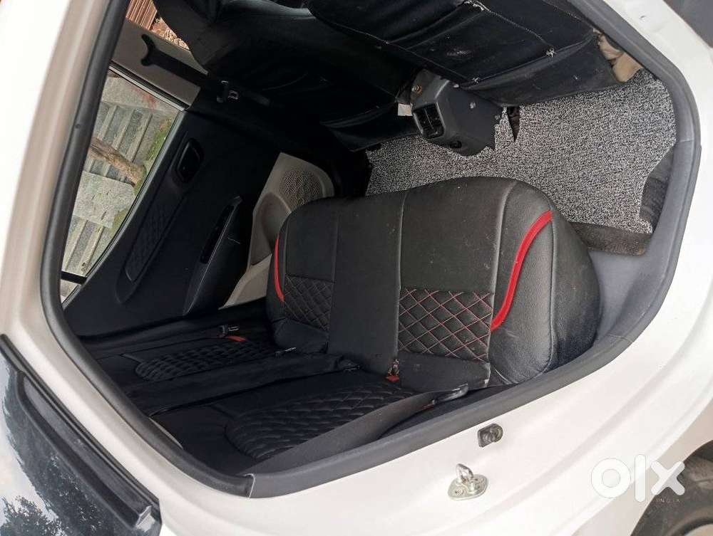 Hyundai Aura 1.2 Sx Cng, 2025, Cng & Hybrids