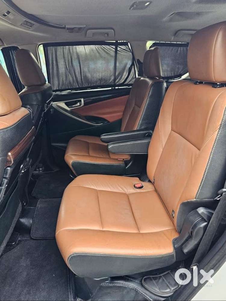 Toyota Innova Crysta Diesel 2016
