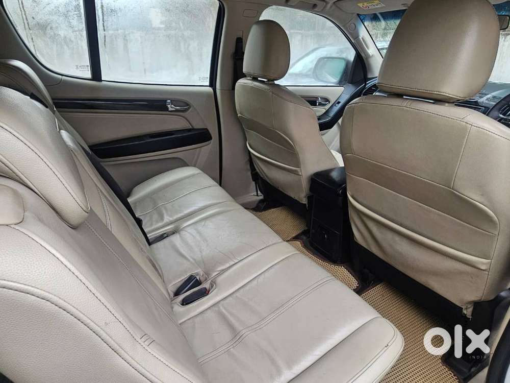 Exclusive American Muscle Suv Trailblazer 8 Seater Like Brand New