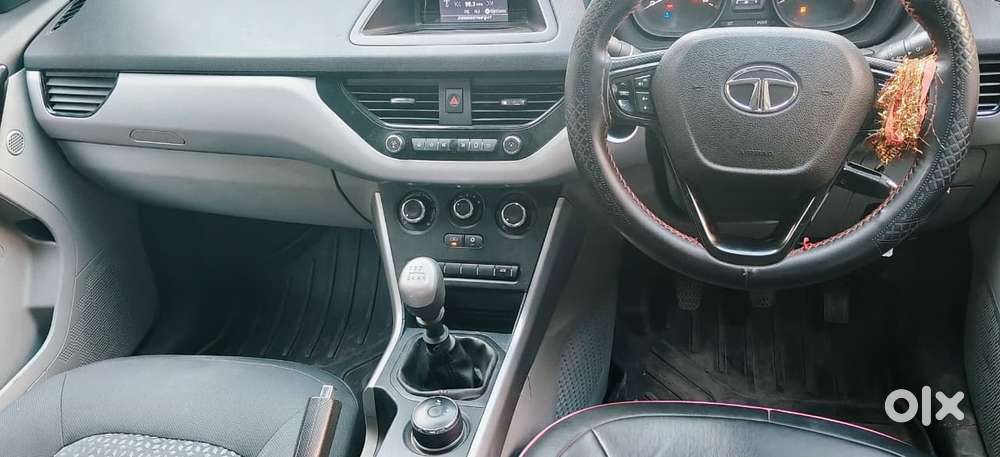 Tata Nexon 1.2 Revotron Xm (s), 2018, Petrol