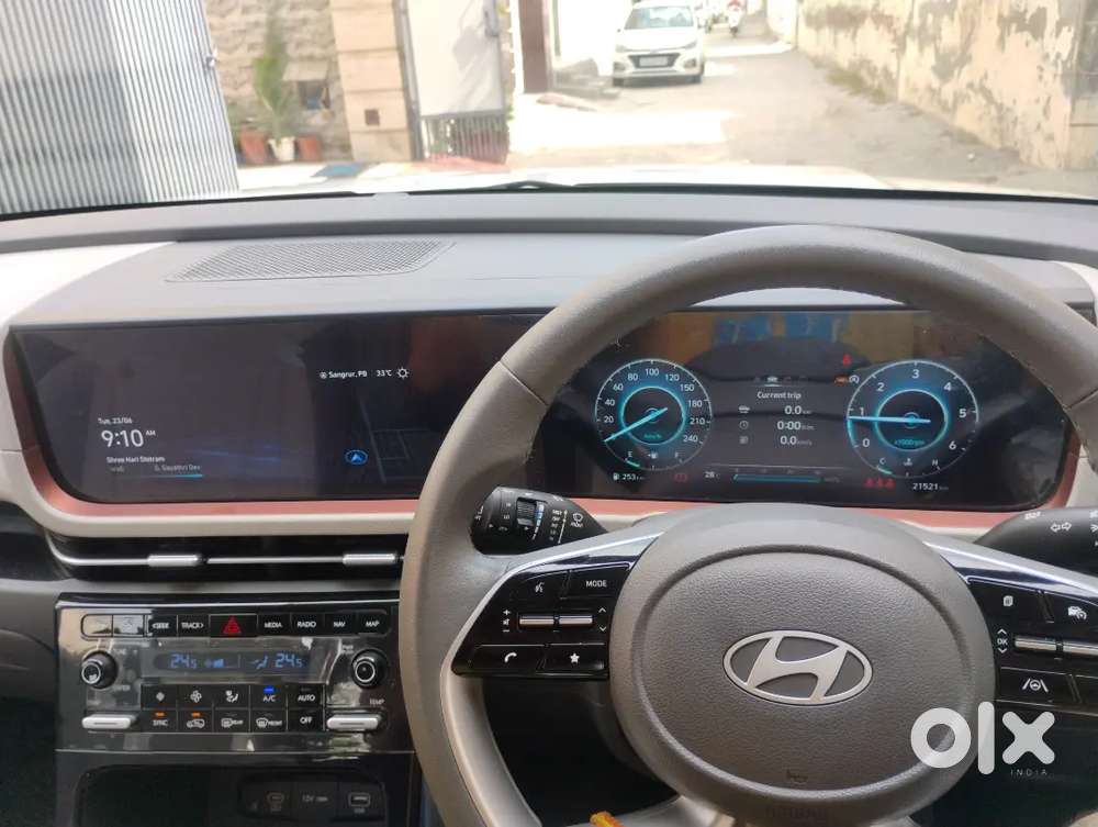 Hyundai Creta Facelift 2024 Showroom Codition Car
