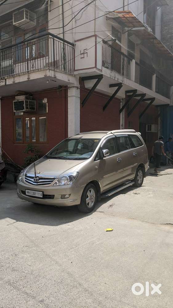 Toyota Ceo Co. Maintained 2008 Innova 2.5v Diesel 2.25l Km City 14kmpl