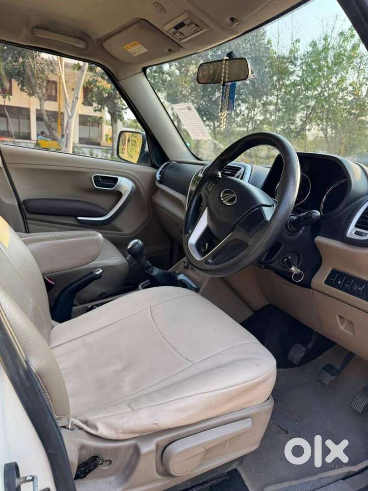 Mahindra Tuv 300 T8, 2015, Diesel