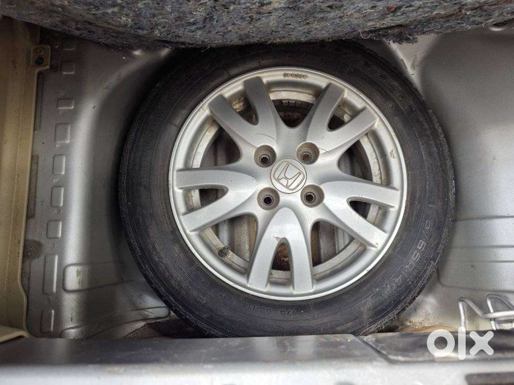 Honda Brio V Automatic, 2012, Petrol