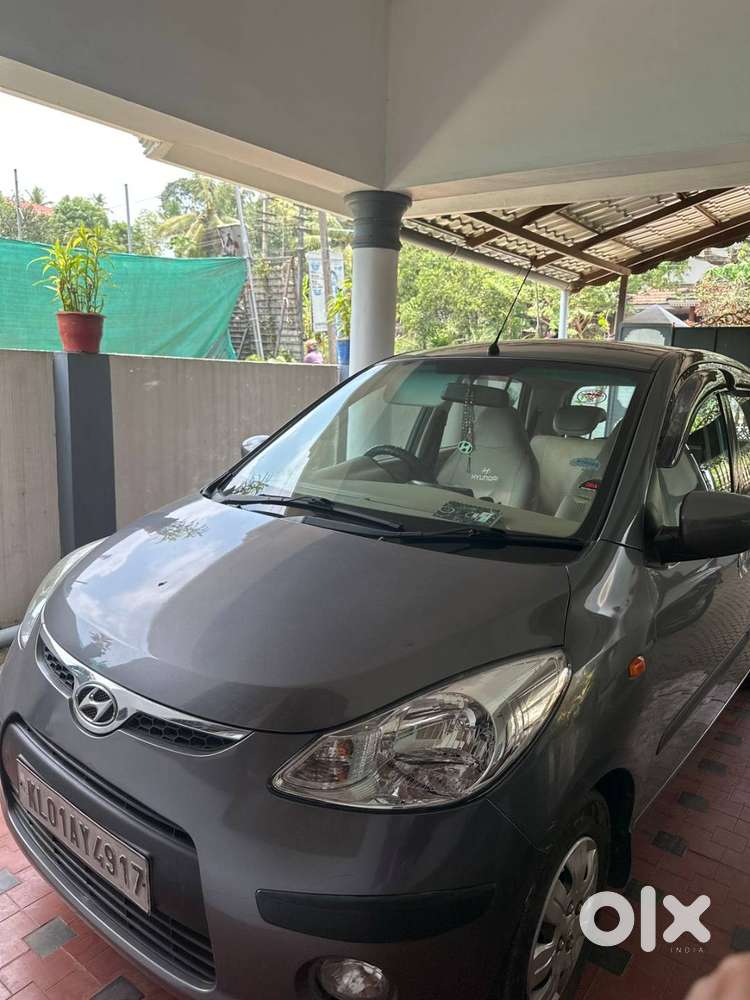 Hyundai I10 Sportz At 2010  58k Km  Automatic  Changanacherry