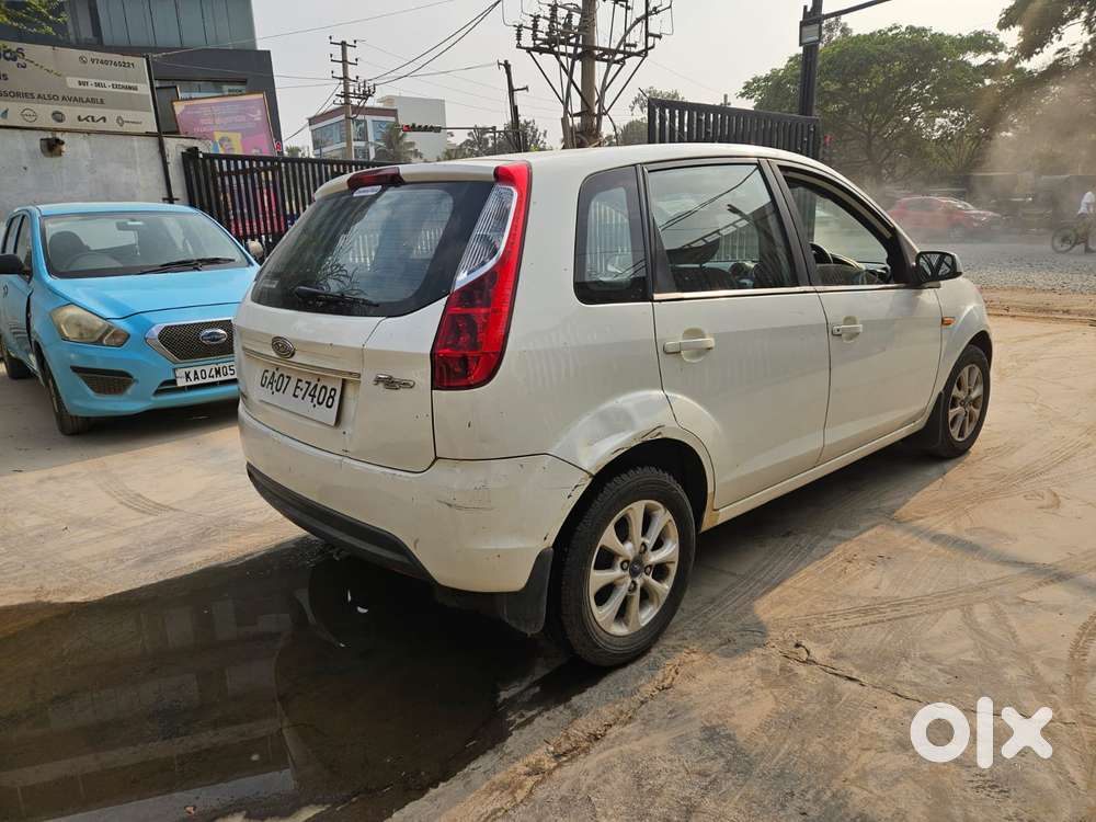 Ford Figo 1.2p Titanium Opt Mt, 2012, Petrol