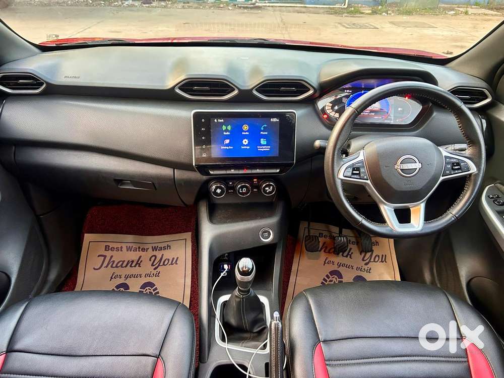 Nissan Magnite 1.0 Xv Premium, 2022, Petrol