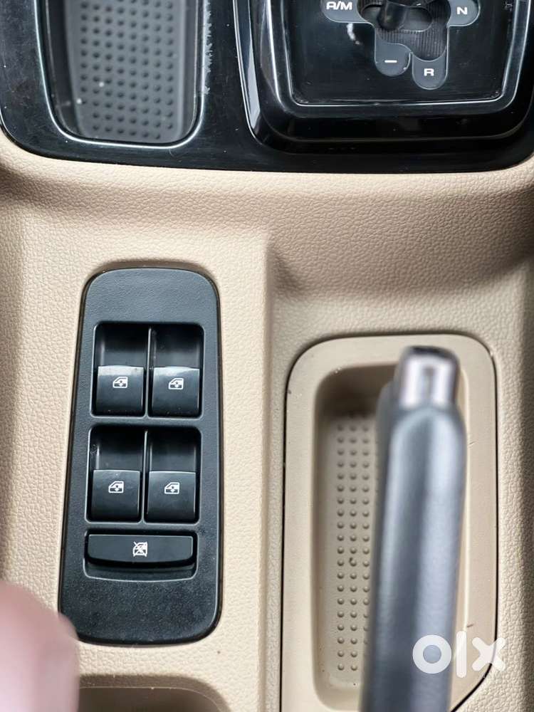 Mahindra Tuv 300 Mhawk100 T8, 2018, Diesel