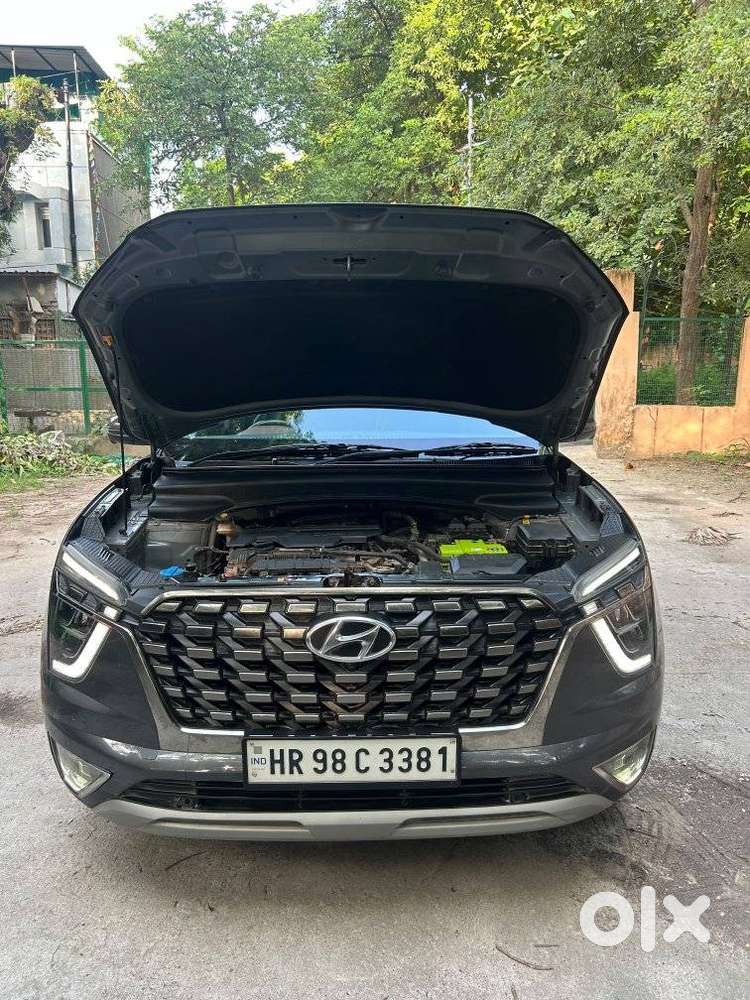Hyundai Alcazar 2.0 Signature (o) Petrol At 6 Str Dual Tone, 2022, P..
