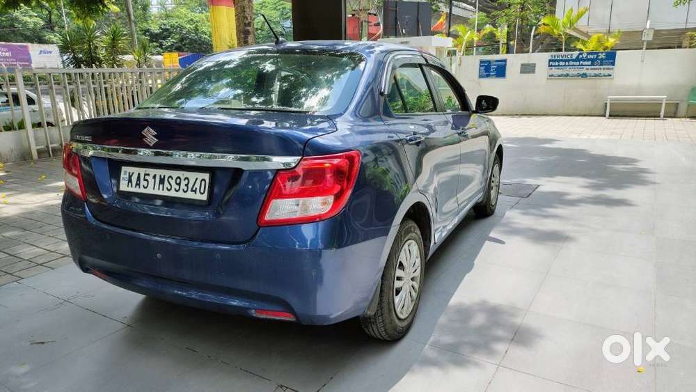 Maruti Suzuki Dzire 1.2 Vxi Amt, 2022, Petrol