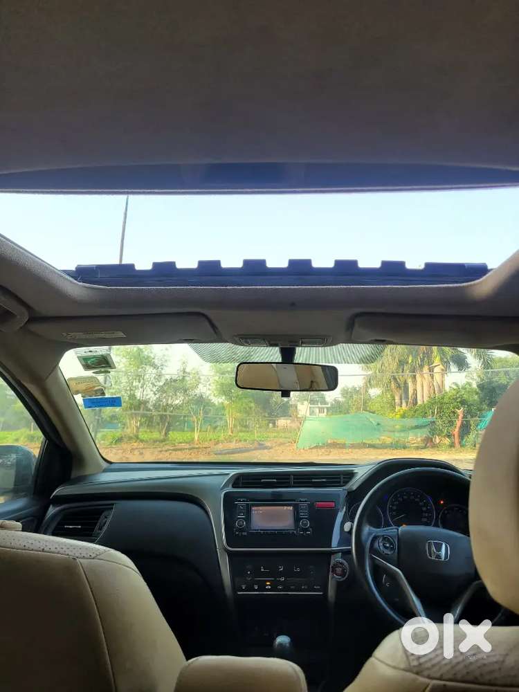 Honda City Sunroof Cng Top Model