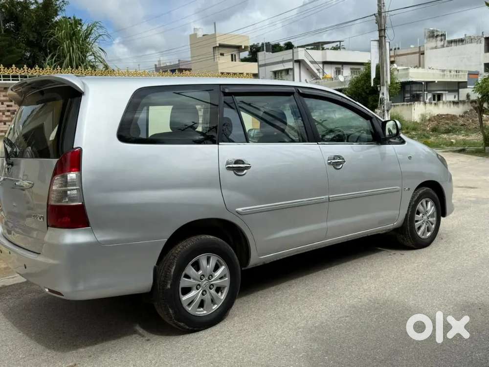 Toyota Innova 2011 Diesel Well Maintained
