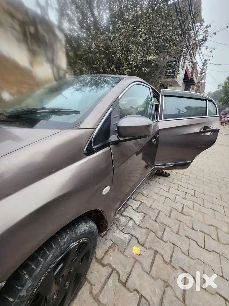 Honda Amaze 2014 Diesel 102000 Km Driven