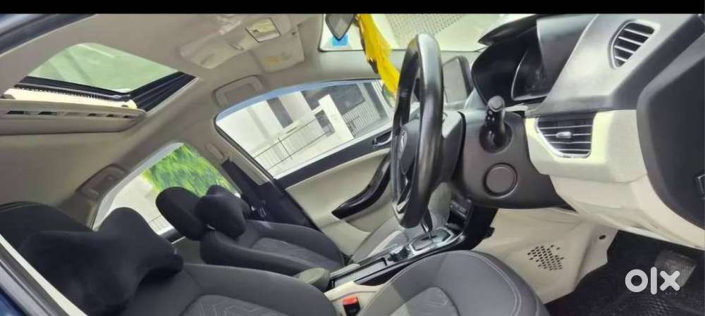 Tata Nexon 1.2 Revotron Xza Plus Dualtone, 2021, Petrol