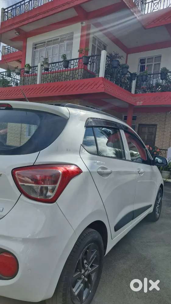 Hyundai Grand I10 2018 Petrol 65400 Km Driven