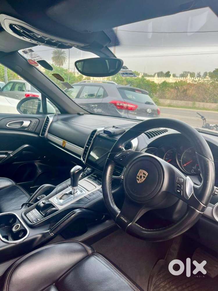 Porsche Cayenne 2013 Diesel Well Maintained