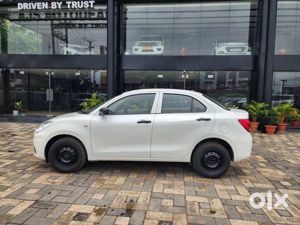Maruti Suzuki Dzire 1.2 Lxi, 2022, Petrol