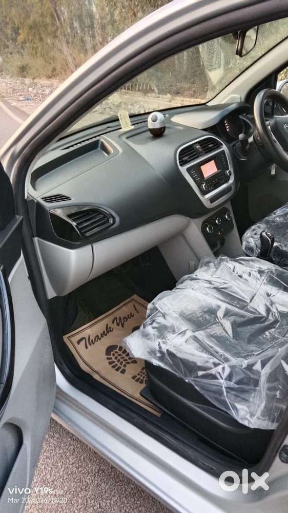 Tata Tiago 1.2 Revotron Xt (o), 2017, Petrol