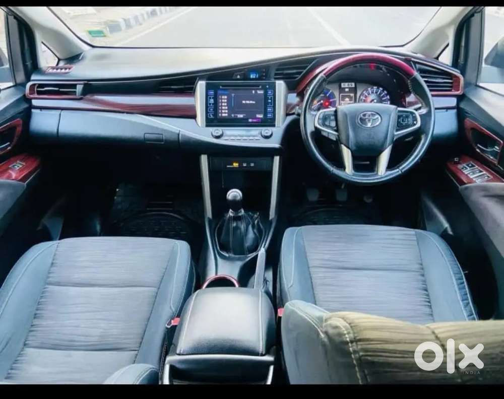 Toyota Innova Crysta 2016 Diesel 112000 Km Driven,