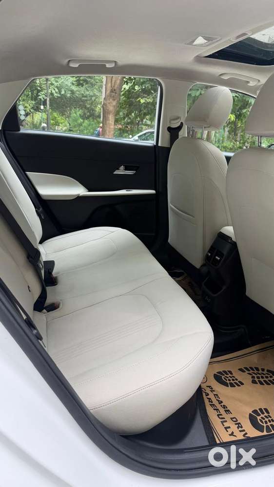 Hyundai Verna 1.5 Sx Ivt, 2025, Petrol