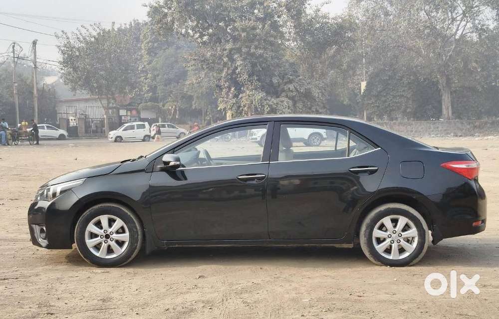 Toyota Corolla Altis [2014-2017] 1.8 G Cvt, 2016, Petrol