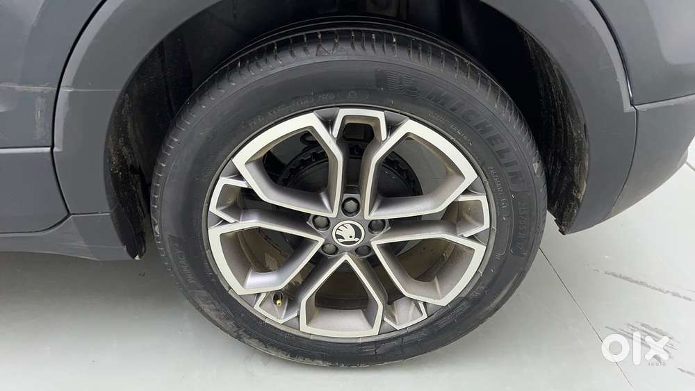 Skoda Kushaq 1.0 Tsi Style, 2022, Petrol