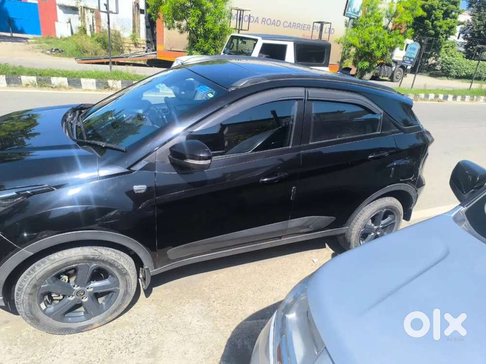 Tata Nexon 1.2 Revotron Xza Plus, 2023, Petrol