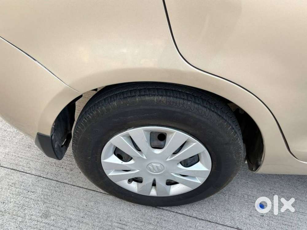 Maruti Suzuki Swift Dzire 1.2 Vxi Bsiv, 2014, Petrol