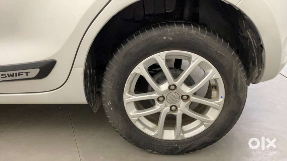 Maruti Suzuki Swift Amt Zxi, 2019, Petrol
