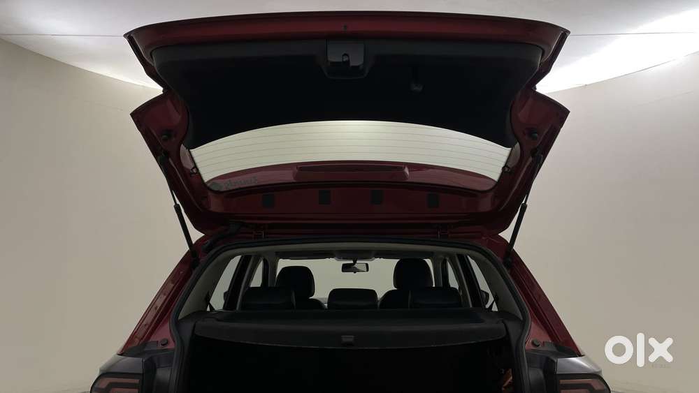 Volkswagen Taigun 1.0 Tsi Highline At, 2022, Petrol