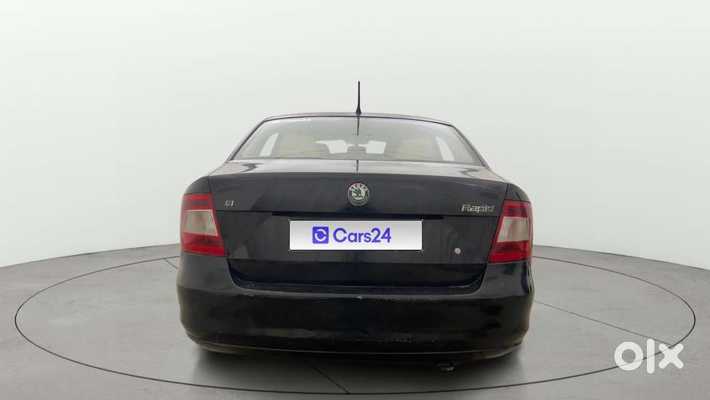 Skoda Rapid Ambition 1.6 Tdi Cr Manual Plus, 2013, Diesel