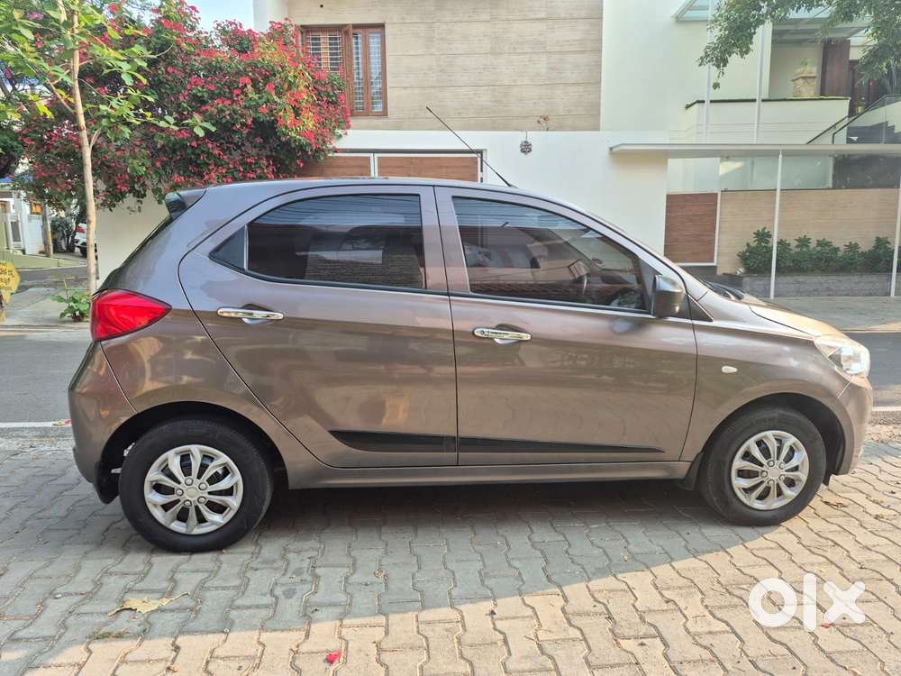 Tata Tiago 1.2 Revotron Xm, 2019, Petrol