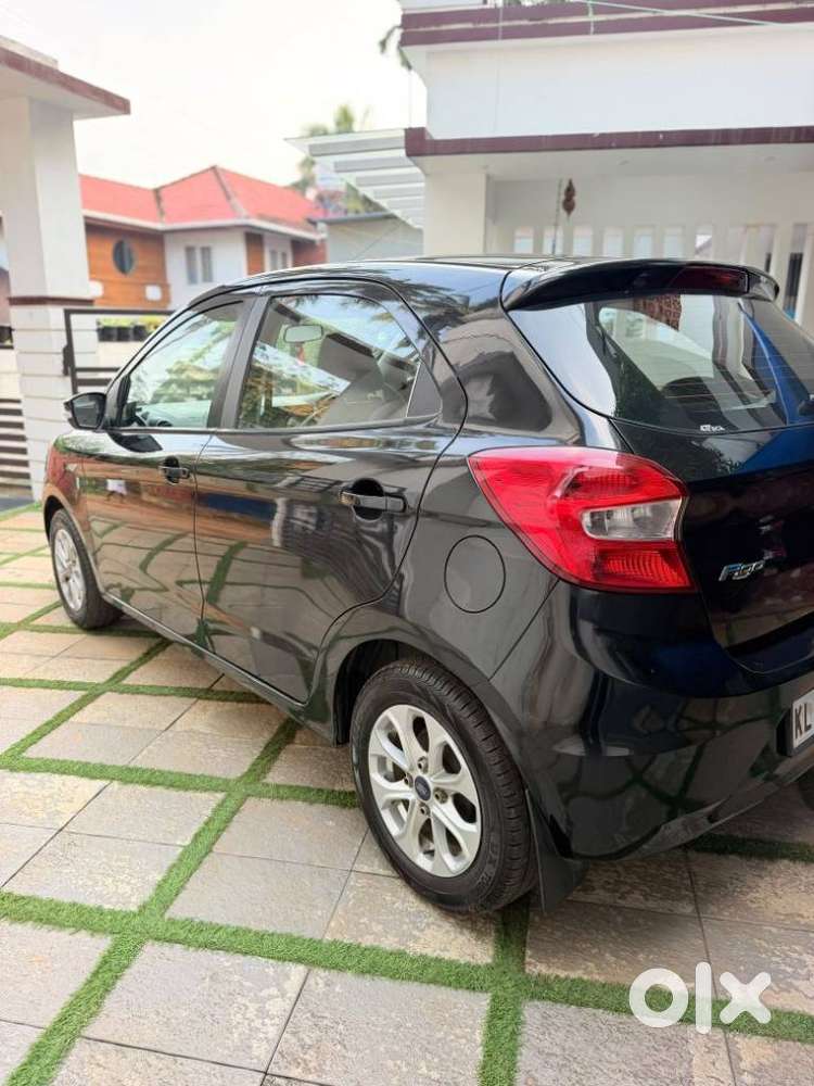 Ford Figo 1.2p Titanium Plus Mt, 2016, Petrol