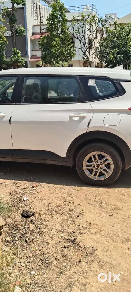 Kia Carens 2025 Diesel 5000 Km Driven